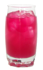 P&ecirc;ra Lemonade&trade; - The P&ecirc;ra Lemonade is made from P&ecirc;ra&trade; Prickly Pear Syrup, Vodka and lemonade, and served in a highball glass.